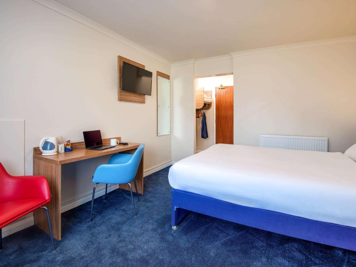 Ibis Budget Stansted Bishops Stortford Birchanger Εξωτερικό φωτογραφία